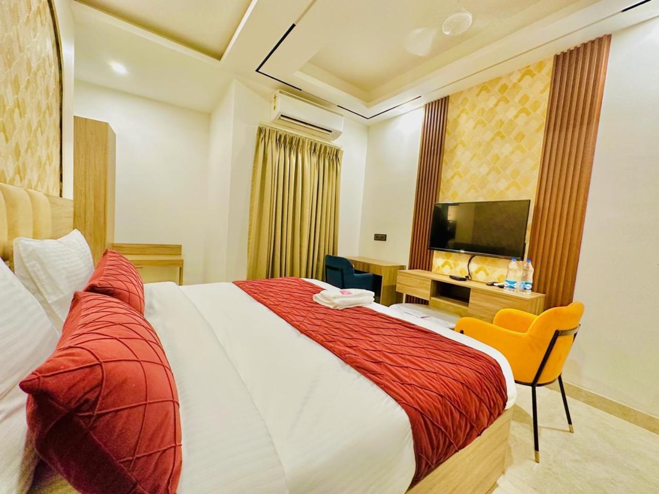 Hotel Hsp Plaza Νέο Δελχί Εξωτερικό φωτογραφία
